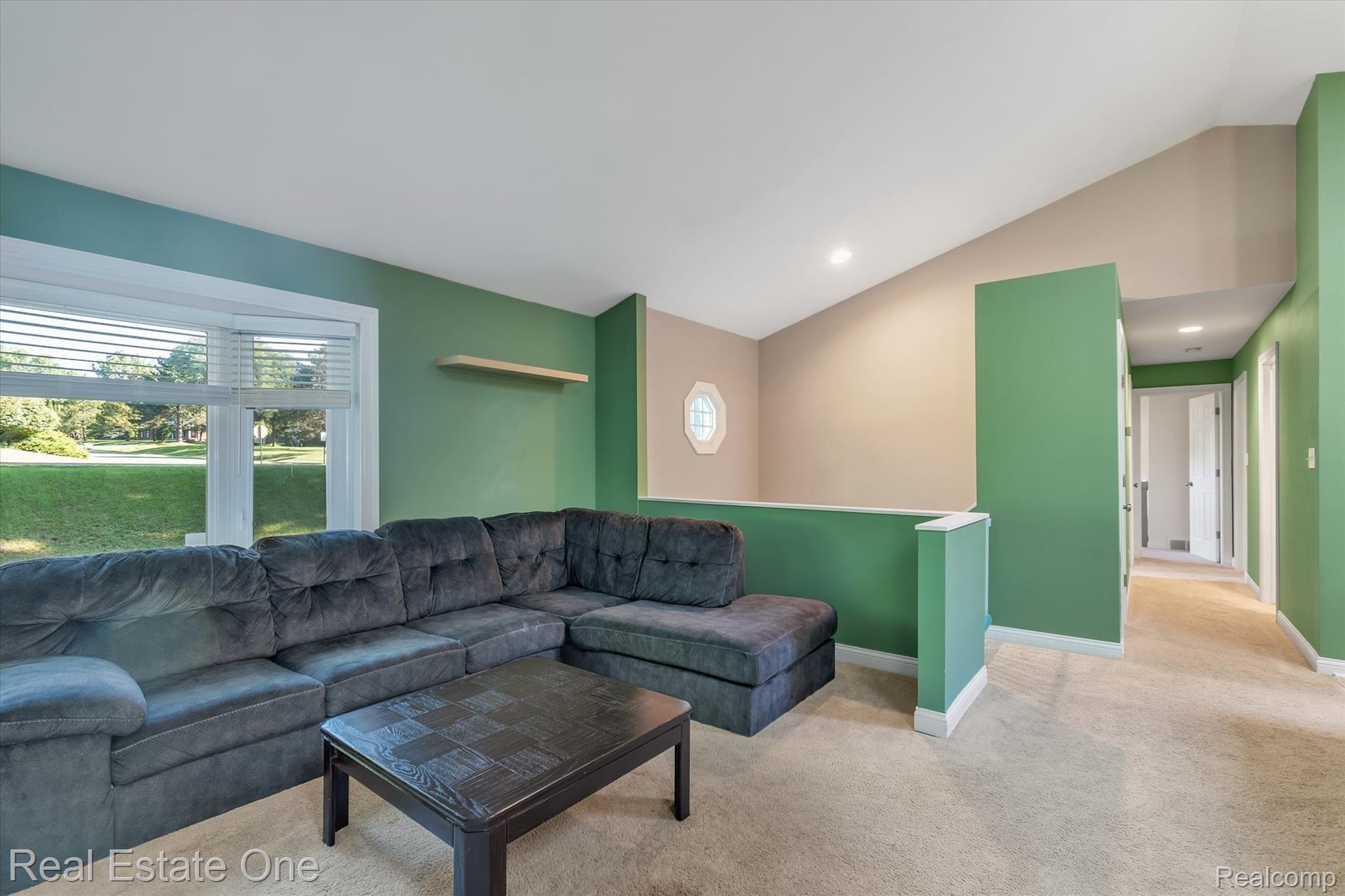 12476 Larkins Road Brighton, MI 48114 - Photo 7 of 31 Living Room