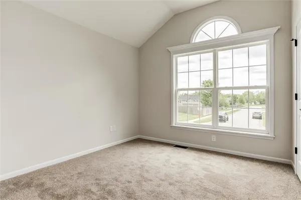 $369,000 | 12106 East 214th Street, Peculiar, MO 64078