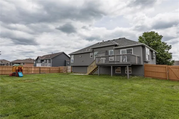 $369,000 | 12106 East 214th Street, Peculiar, MO 64078