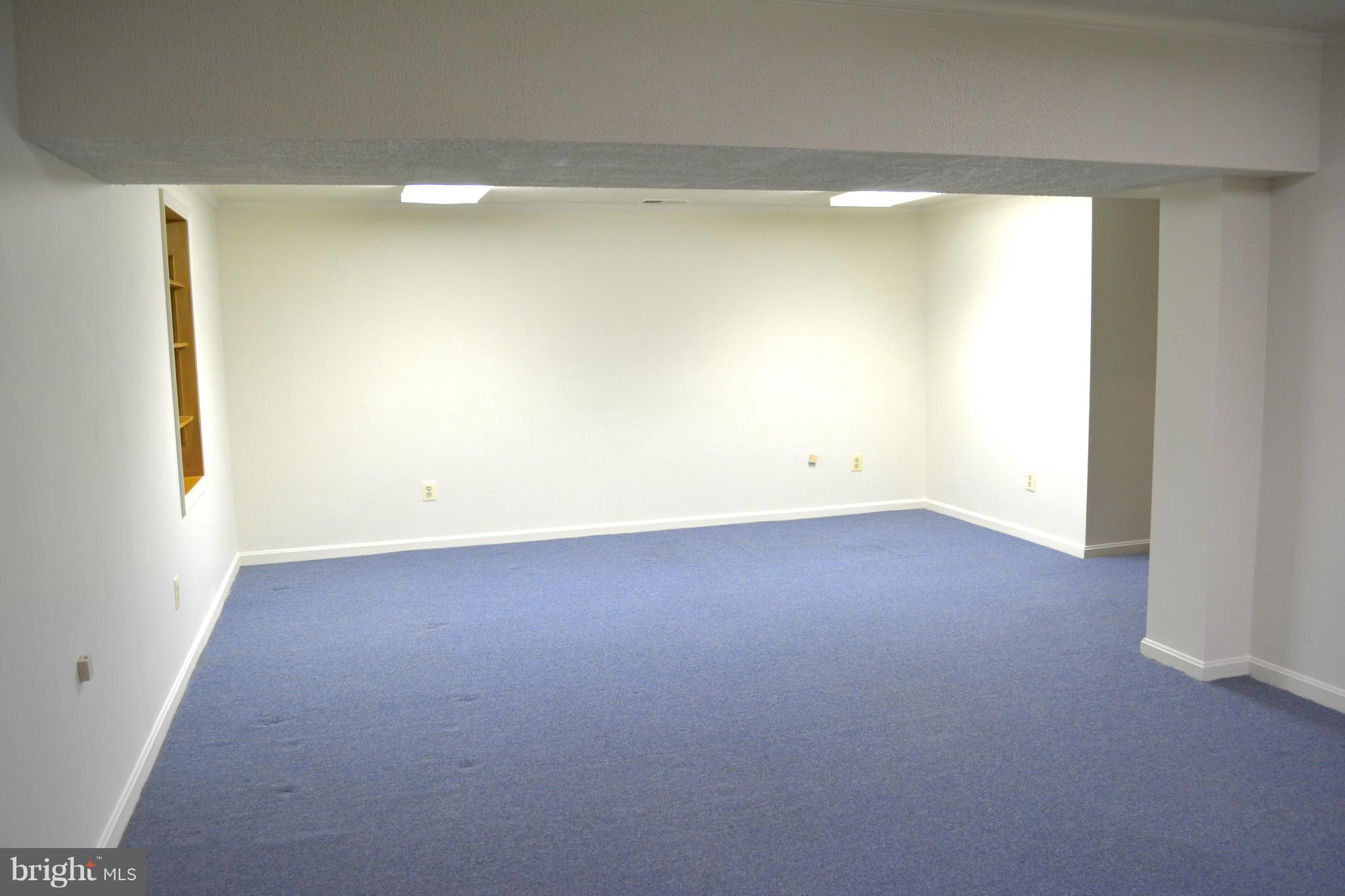 14901 Hatteras Way Silver Spring, MD 20906 - Photo 23 of 30 Look at the size of this REC Rm