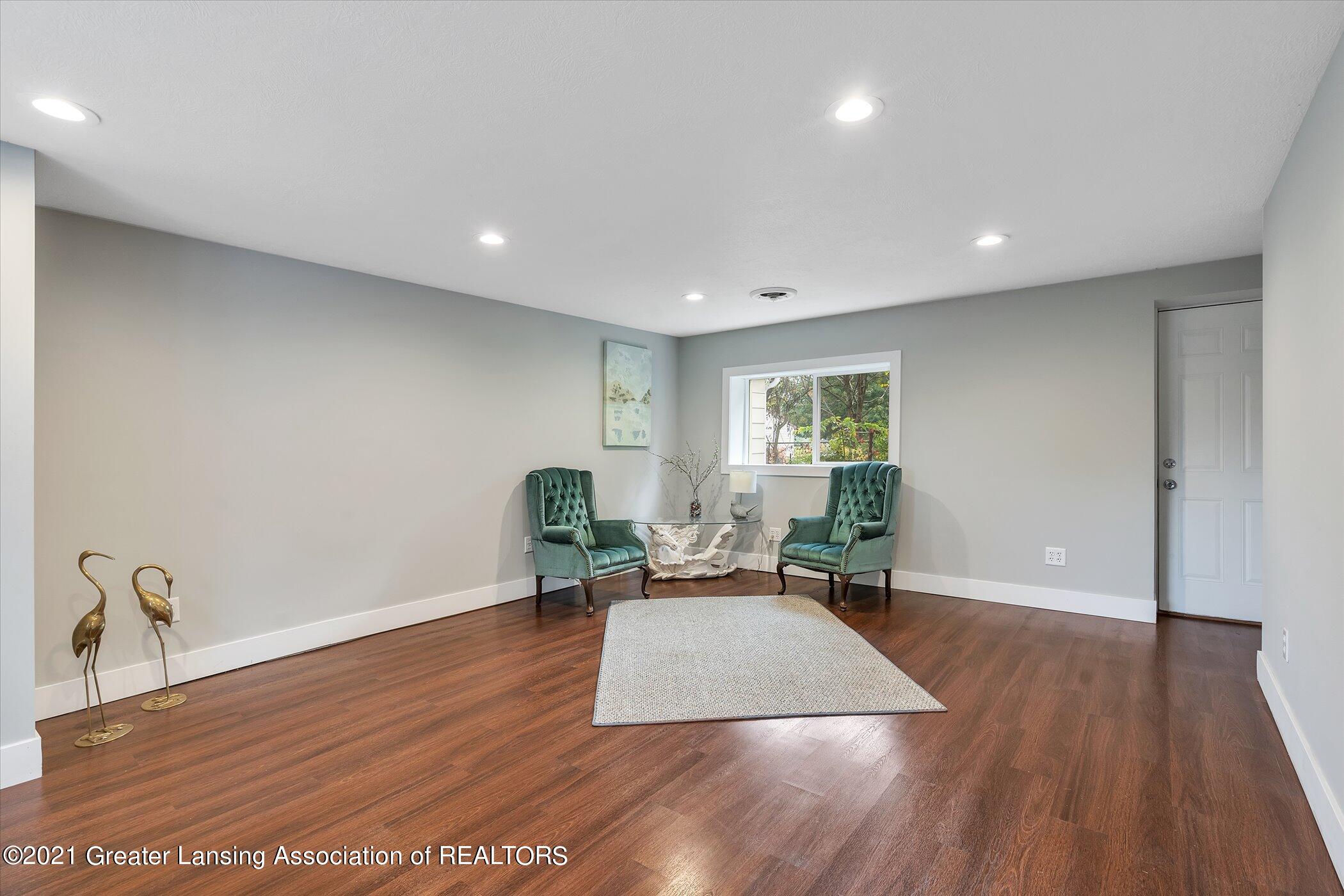 2925 South Canfield Road Eaton Rapids, MI 48827 - Photo 15 of 31 15-2925 S Canfield Rd-Windowstill Real E