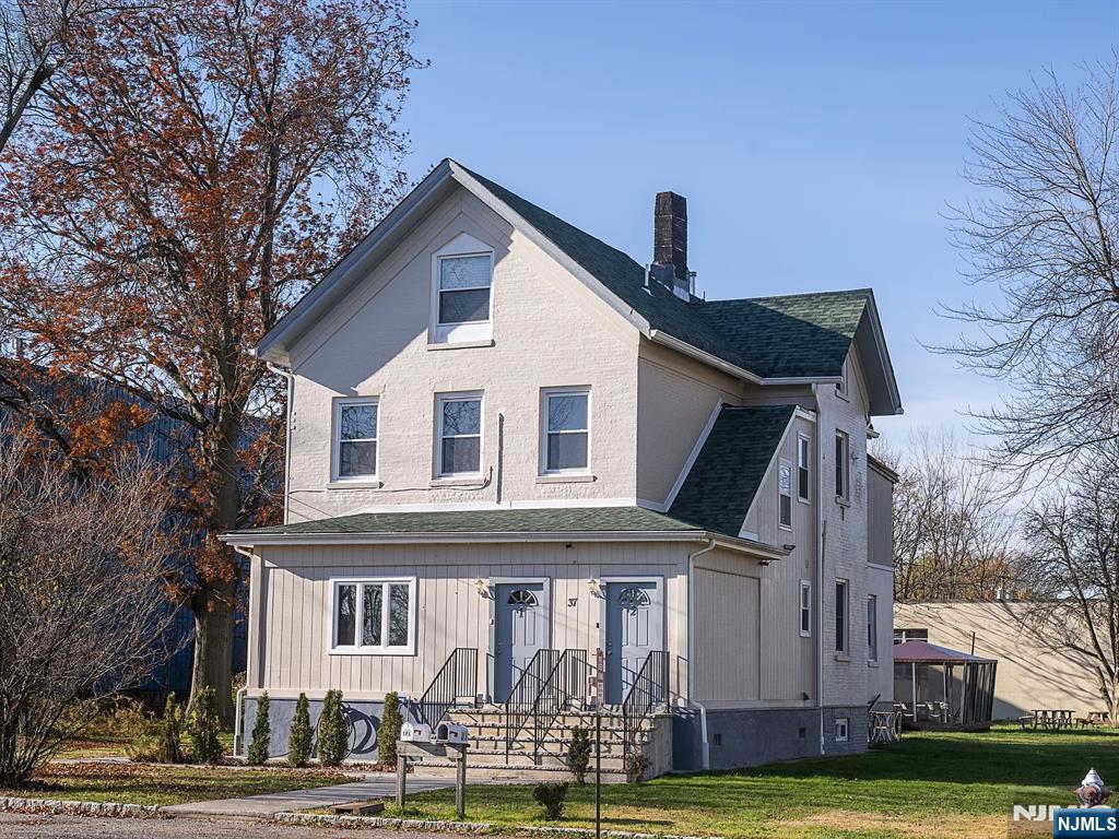 37 Riverside Avenue Little Ferry, NJ 07643 - Photo 1 of 15 Gallery Image 1