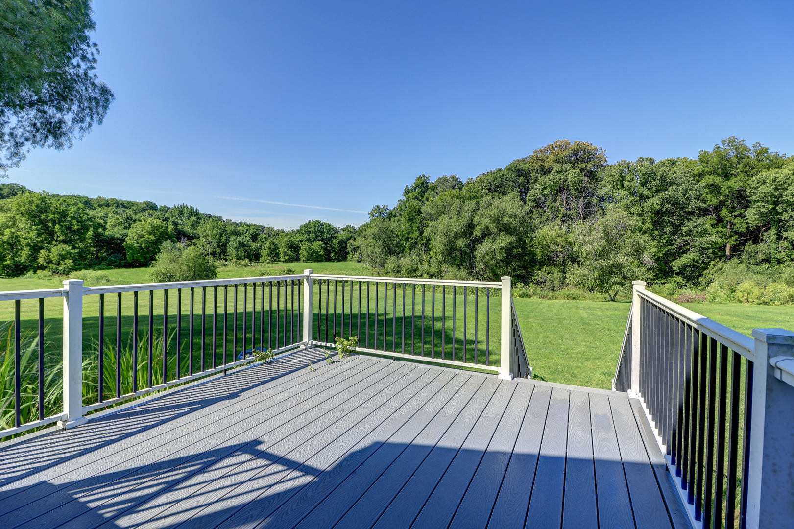 681 West Deer Creek Road Clinton, IA 52732 - Photo 33 of 51