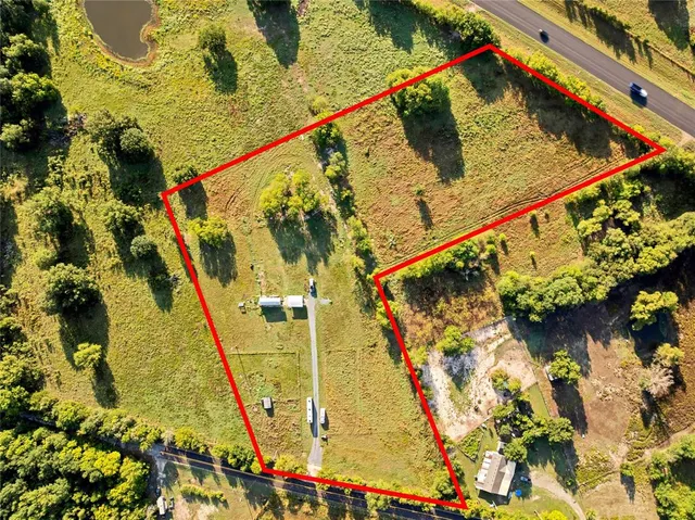 a picture of a small pool