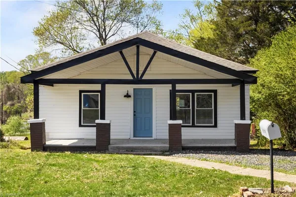 $158,000 | 629 Lee Street, Eden, NC 27288