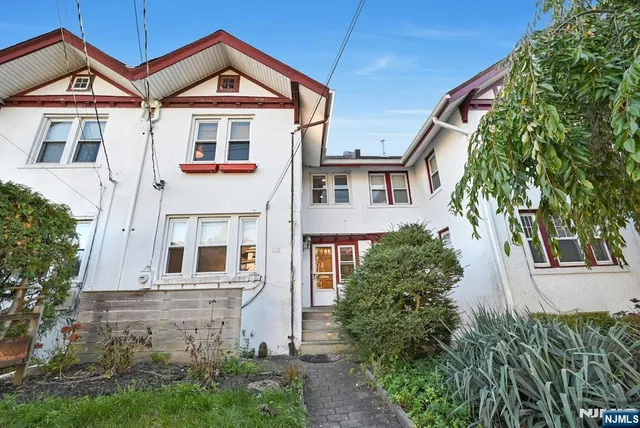 $425,000 | 59 Lester Avenue, Westwood, NJ 07675