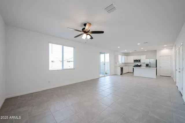 $2,450 | 9540 West Pinchot Avenue, Avondale, AZ 85392