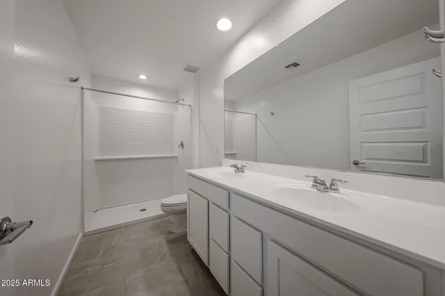 $2,450 | 9540 West Pinchot Avenue, Avondale, AZ 85392