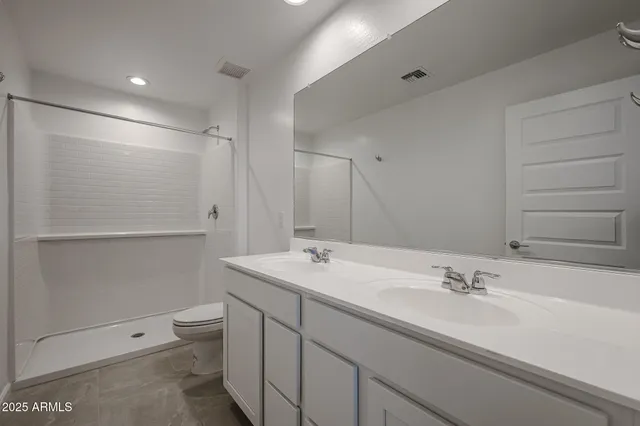 $2,450 | 9540 West Pinchot Avenue, Avondale, AZ 85392