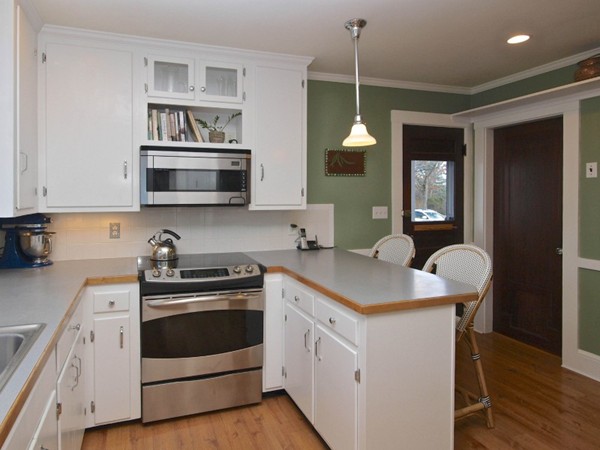 32 Oakhurst Circle Needham, MA 02492 - Photo 7 of 21 Gallery Image 7