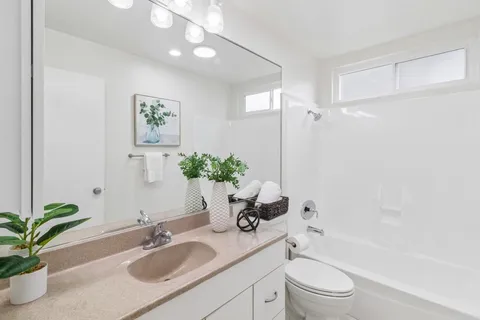 $529,000 | 1209 Hueneme Street, Unit 9, San Diego, CA 92110