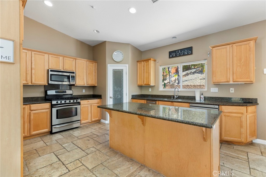 24384 Rutherford Road Ramona, CA 92065 - Photo 9 of 39