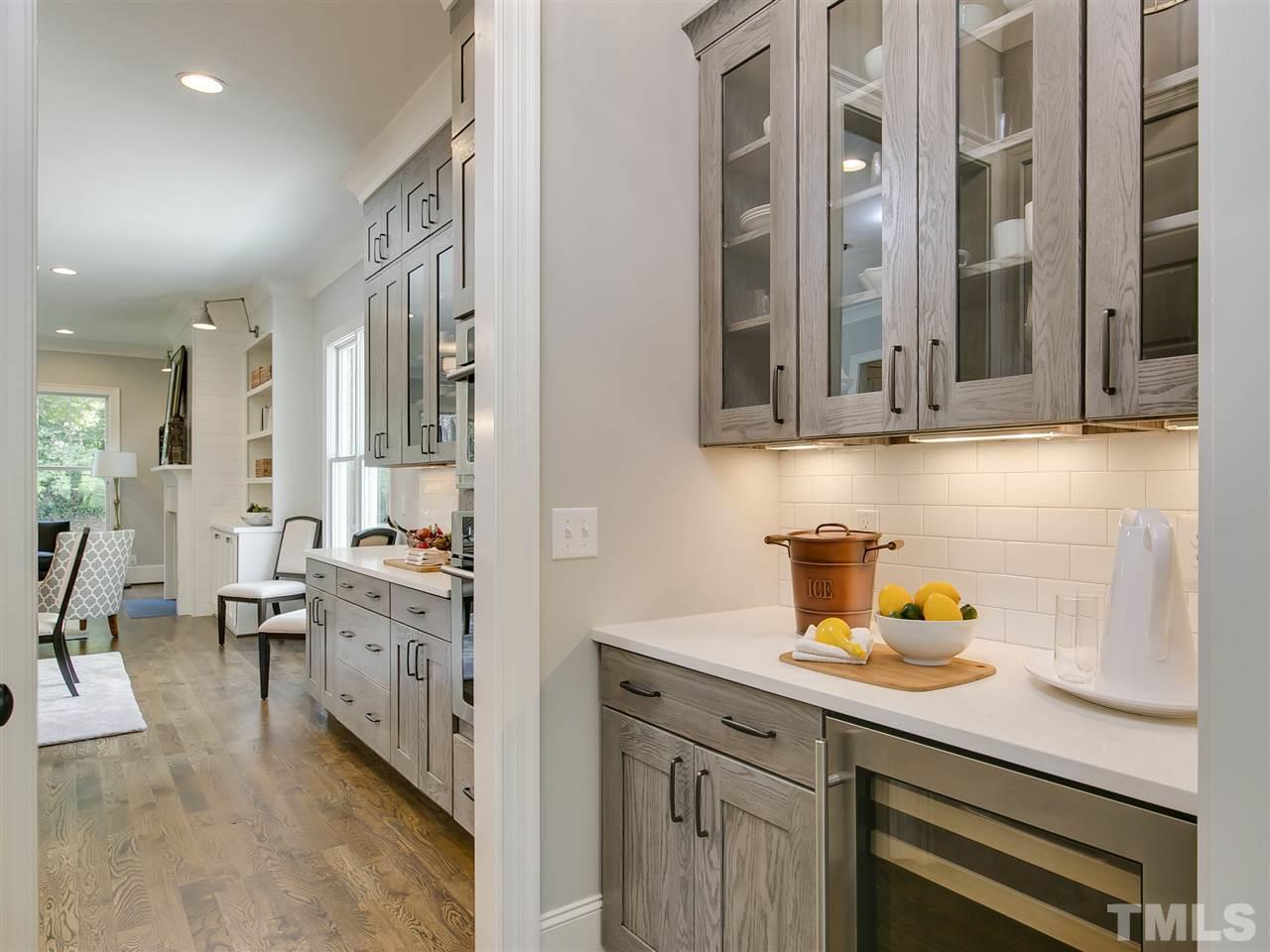 2701 1/2 Gordon Street Raleigh, NC 27608 - Photo 4 of 25