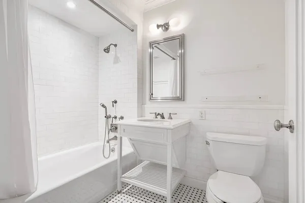 $19,500 | 530 Park Avenue, Unit 5C | Lenox Hill