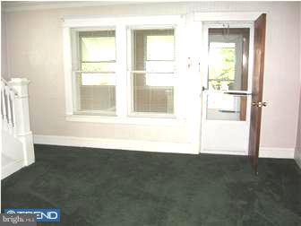 211 Ash Road Wallingford, PA 19086 - Photo 4 of 11 Living Room