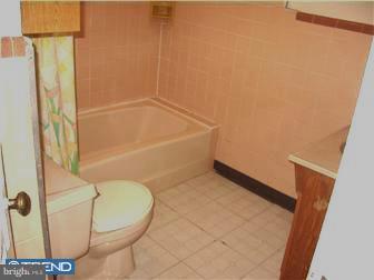 211 Ash Road Wallingford, PA 19086 - Photo 7 of 11 Bathroom