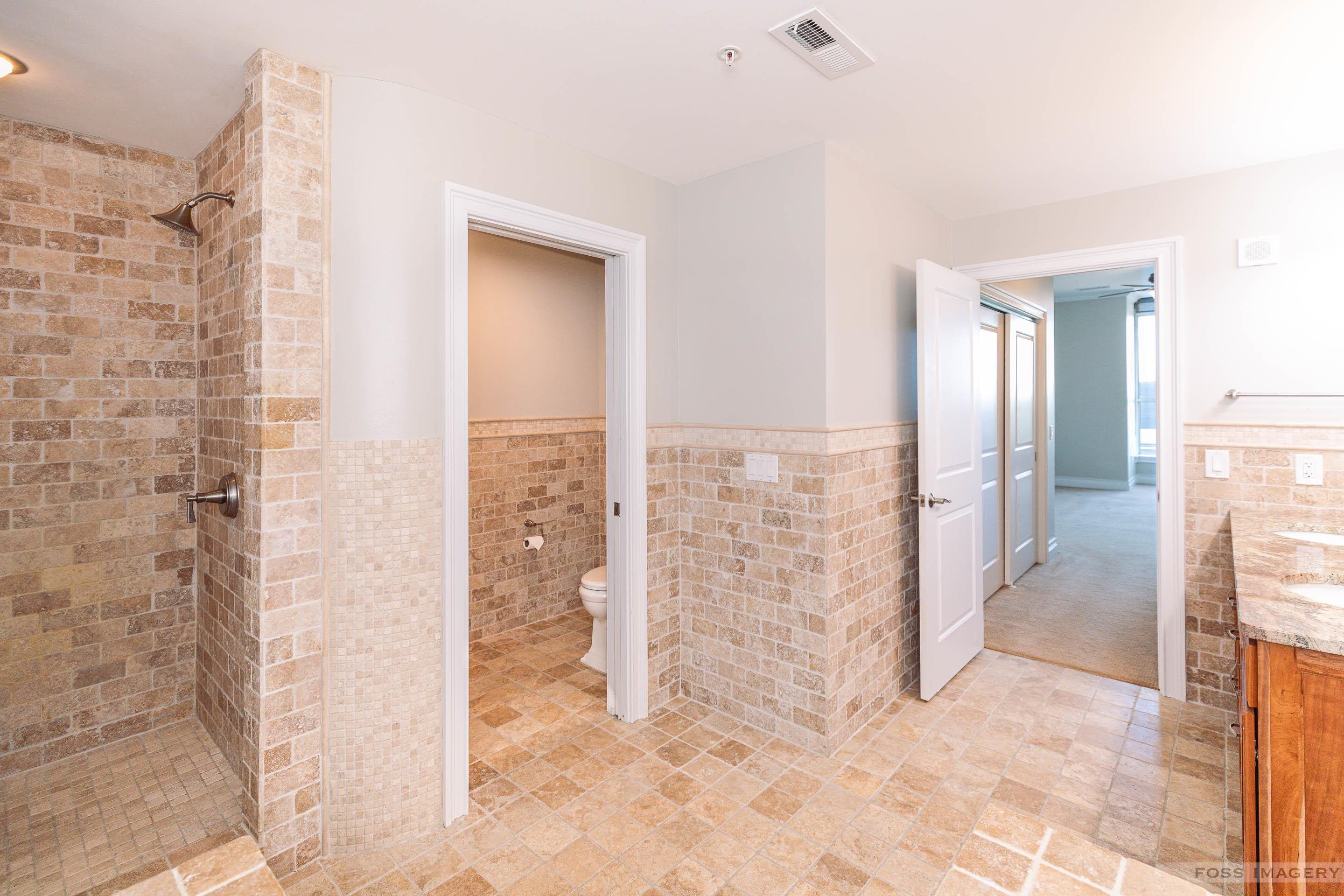 625 North Segoe Road, Unit 1107 Madison, WI 53705 - Photo 19 of 44