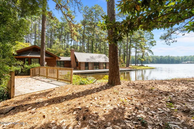 $1,500,000 | 75 Apawamis Circle, Pinehurst, NC 28374