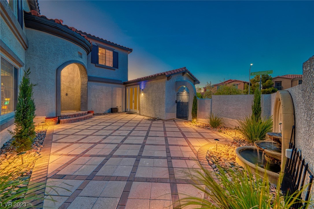 865 Wintersweet Road Henderson, NV 89015 - Photo 4 of 59 Gallery Image 4