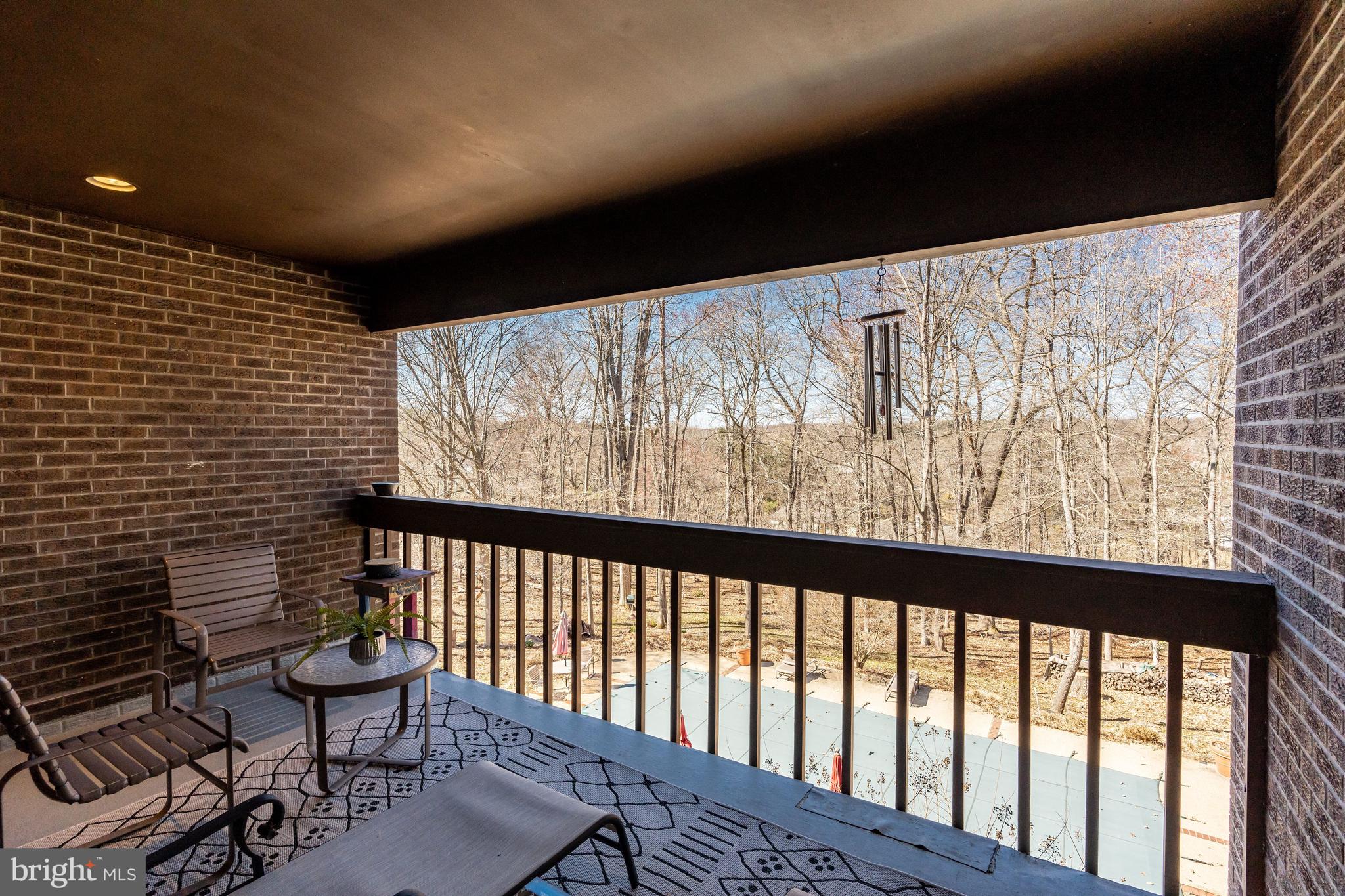 11000 Tara Road Potomac, MD 20854 - Photo 29 of 44 Primary Private Terrace