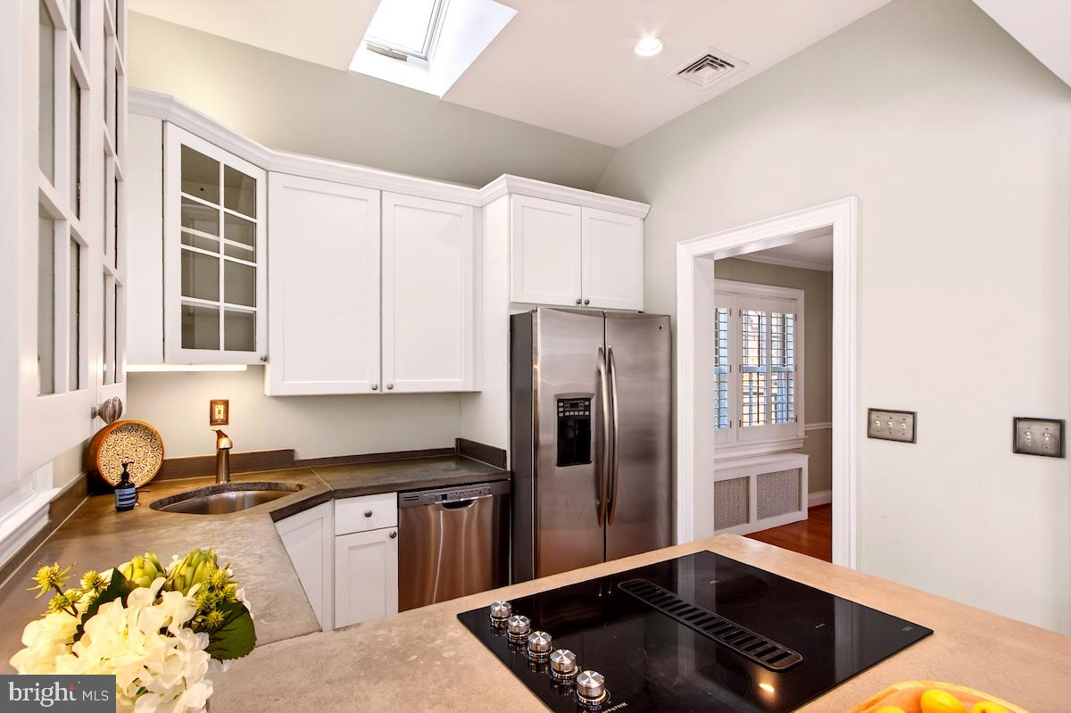 100 East Maple Street Alexandria, VA 22301 - Photo 24 of 114