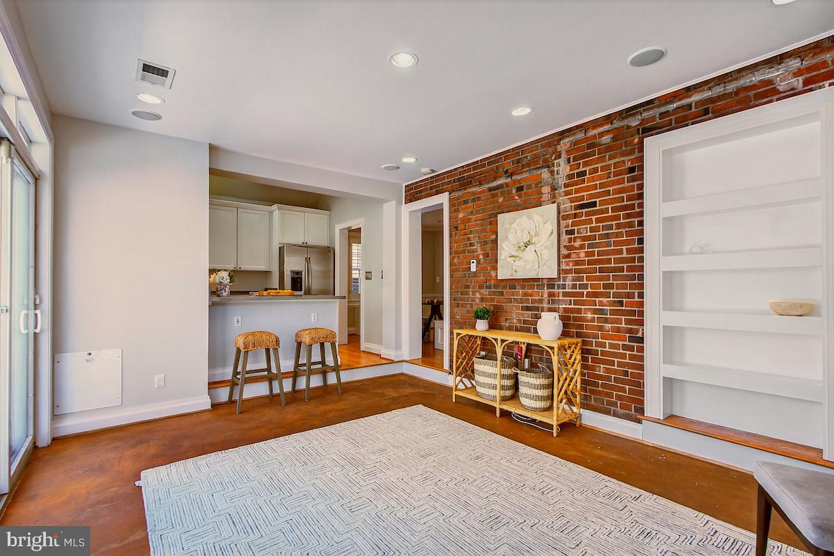 100 East Maple Street Alexandria, VA 22301 - Photo 29 of 114