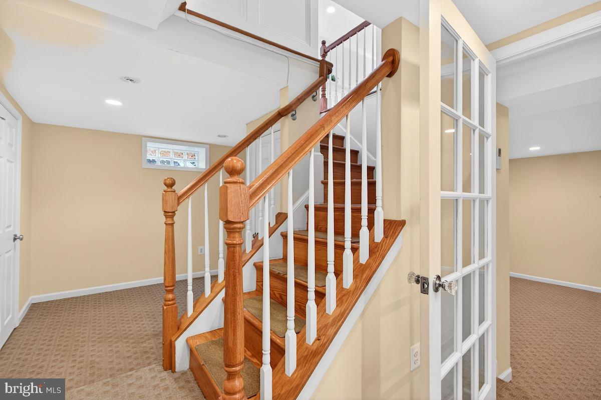 100 East Maple Street Alexandria, VA 22301 - Photo 68 of 114 a view of entryway with wooden floor and door
