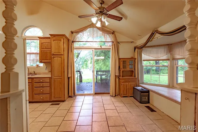 $799,500 | 9815 County Road 2780, Mountain View, MO 65548