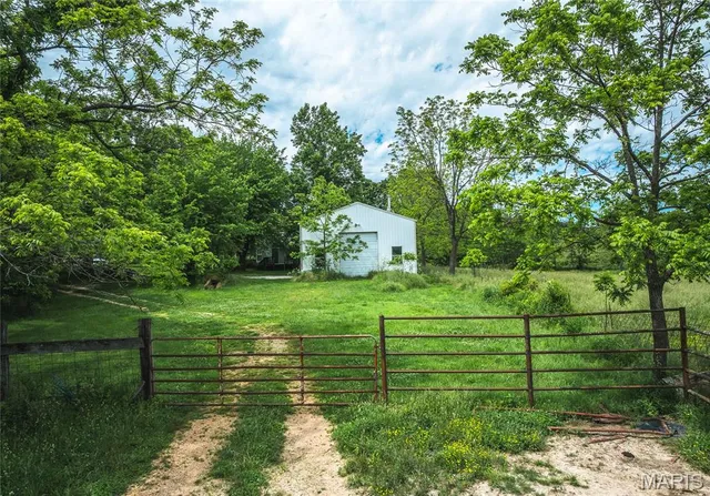 $799,500 | 9815 County Road 2780, Mountain View, MO 65548