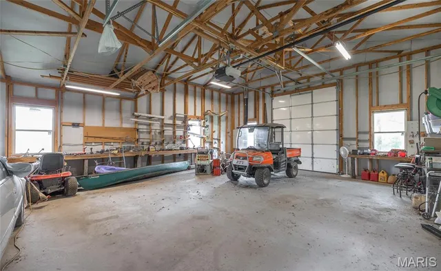 $799,500 | 9815 County Road 2780, Mountain View, MO 65548