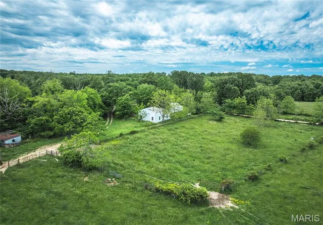 $799,500 | 9815 County Road 2780, Mountain View, MO 65548