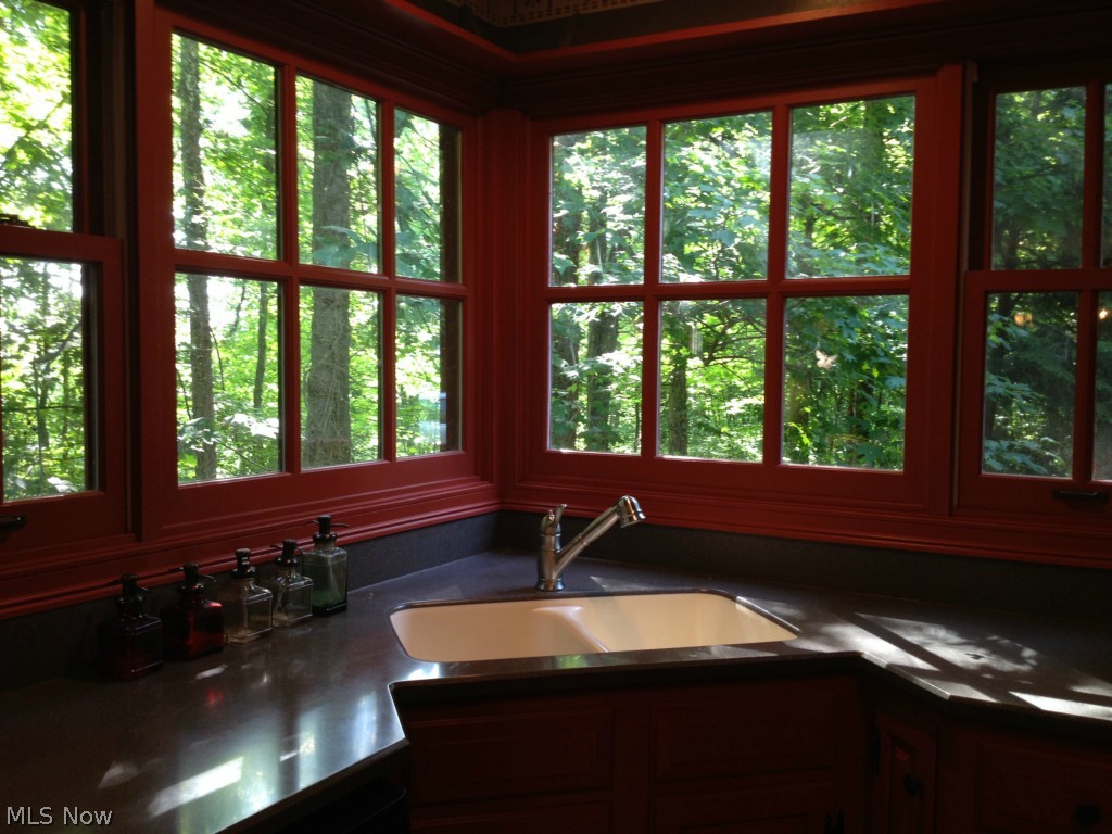1491 Lester Road Valley City, OH 44280 - Photo 2 of 25 Gallery Image 2