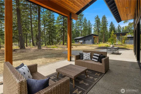 $1,595,000 | 1800 Wanawish Loop, Cle Elum, WA 98922