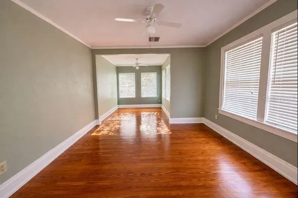$17 | 725 West Central Avenue, Winter Haven, FL 33880