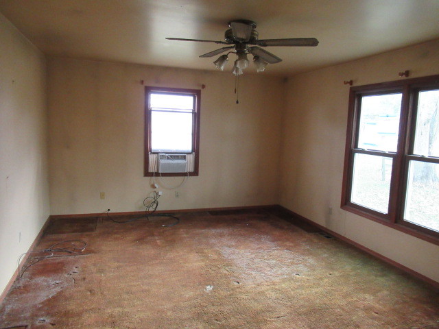 520 North Street Weldon, IL 61882 - Photo 8 of 20 Gallery Image 8