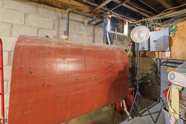 a view of a back yard of the house