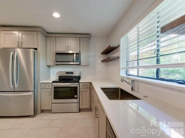 $2,075 | 1518 Mimosa Avenue, Charlotte, NC 28205