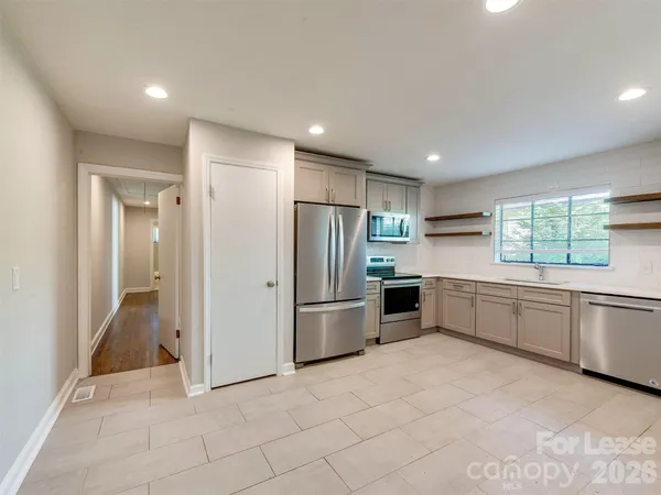 $2,075 | 1518 Mimosa Avenue, Charlotte, NC 28205