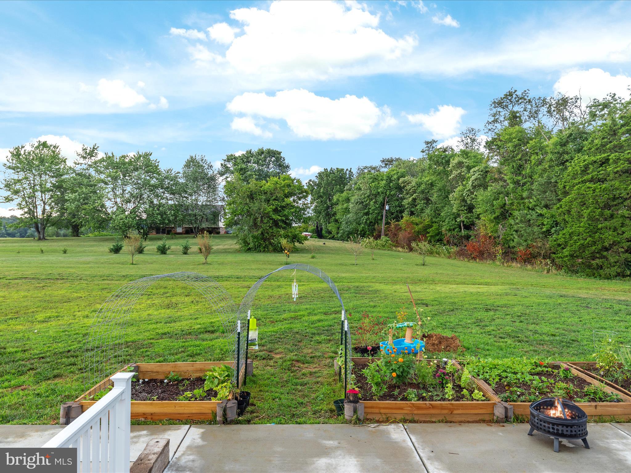 4576 Midland Road Midland, VA 22728 - Photo 26 of 39 large patio off back of home for entertaining