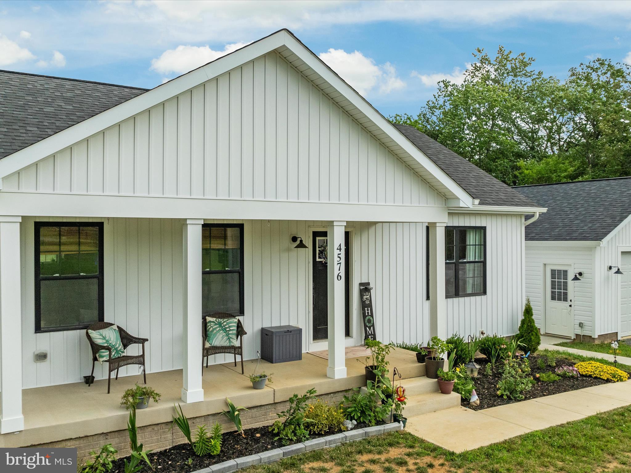 4576 Midland Road Midland, VA 22728 - Photo 3 of 39 Charming front porch welcomes you home