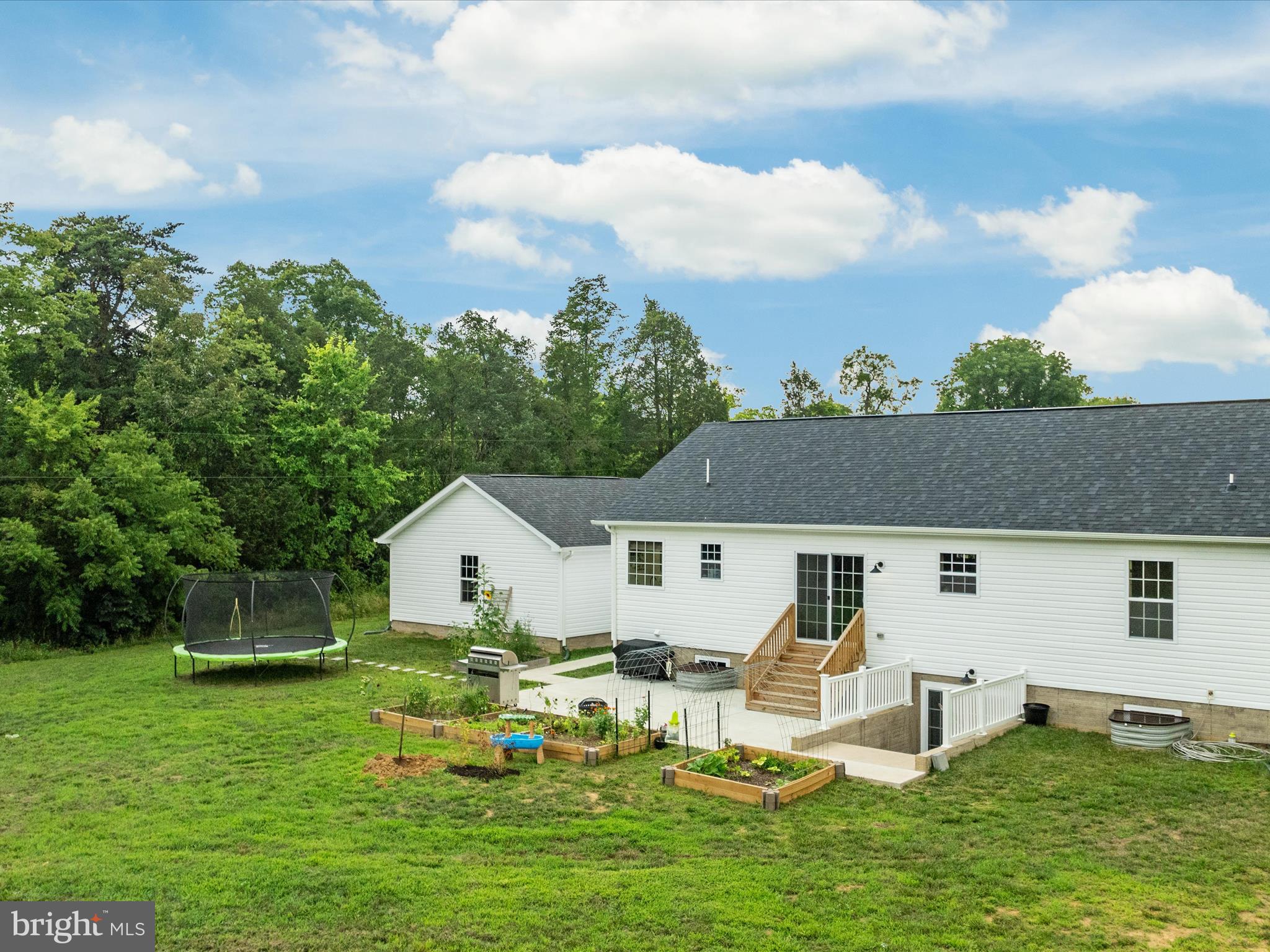 4576 Midland Road Midland, VA 22728 - Photo 35 of 39 great outdoor space for entertaining