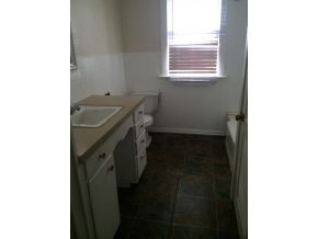1800 Whirlwind Road Greeneville, TN 37743 - Photo 12 of 24 Main Floor Bath