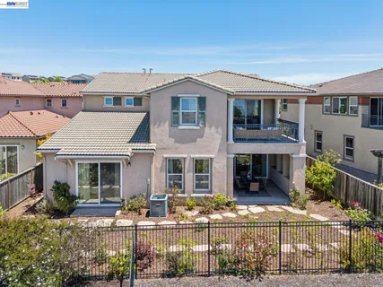 $2,599,000 | 5 Stirling Way, Hayward, CA 94542
