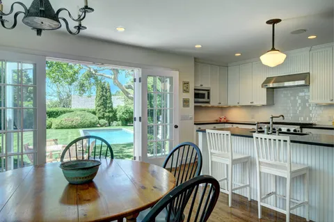 162 Sayre's Path, Wainscott, NY 11975