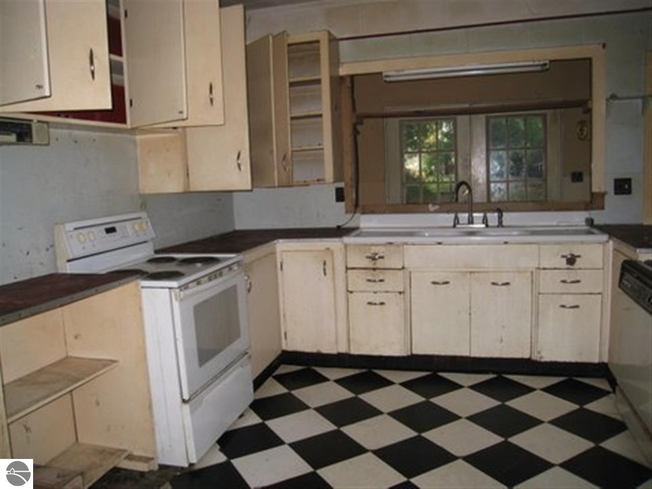 7360 Summit City Road Kingsley, MI 49649 - Photo 9 of 20 1776867-8.JPG