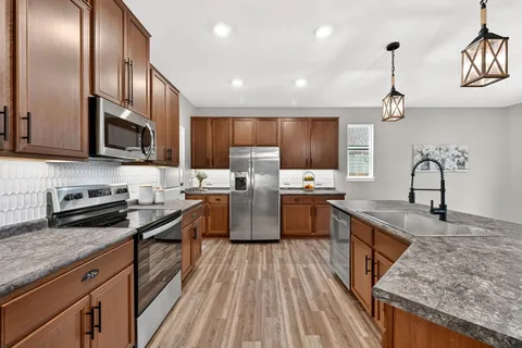 $349,000 | 326 Linden Street, Bastrop, TX 78602