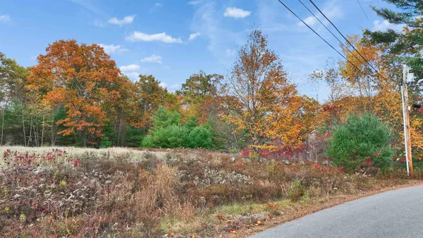 $275,000 | 7 Winterberry Road, Brookline, NH 03033
