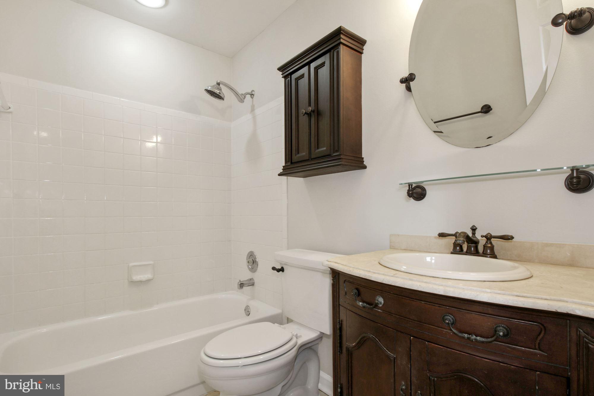 2293 Canteen Circle Odenton, MD 21113 - Photo 19 of 37 Primary Bath Updated Cabs and Hardwards