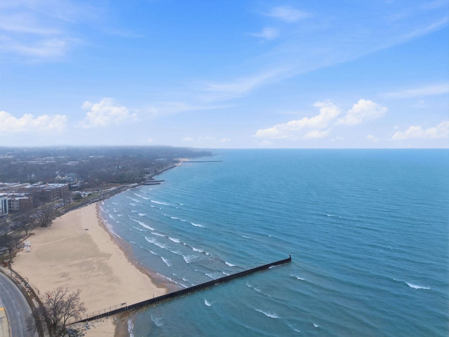 540 Sheridan Road, Unit 3 Evanston, IL 60202 - Photo 25 of 25 a view of an ocean