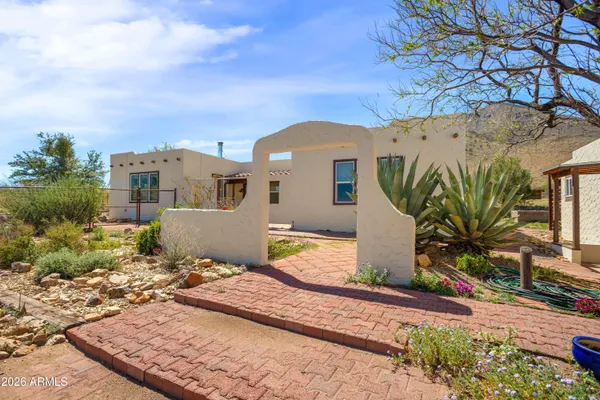 $399,900 | 6500 East Desperado Drive, Hereford, AZ 85615